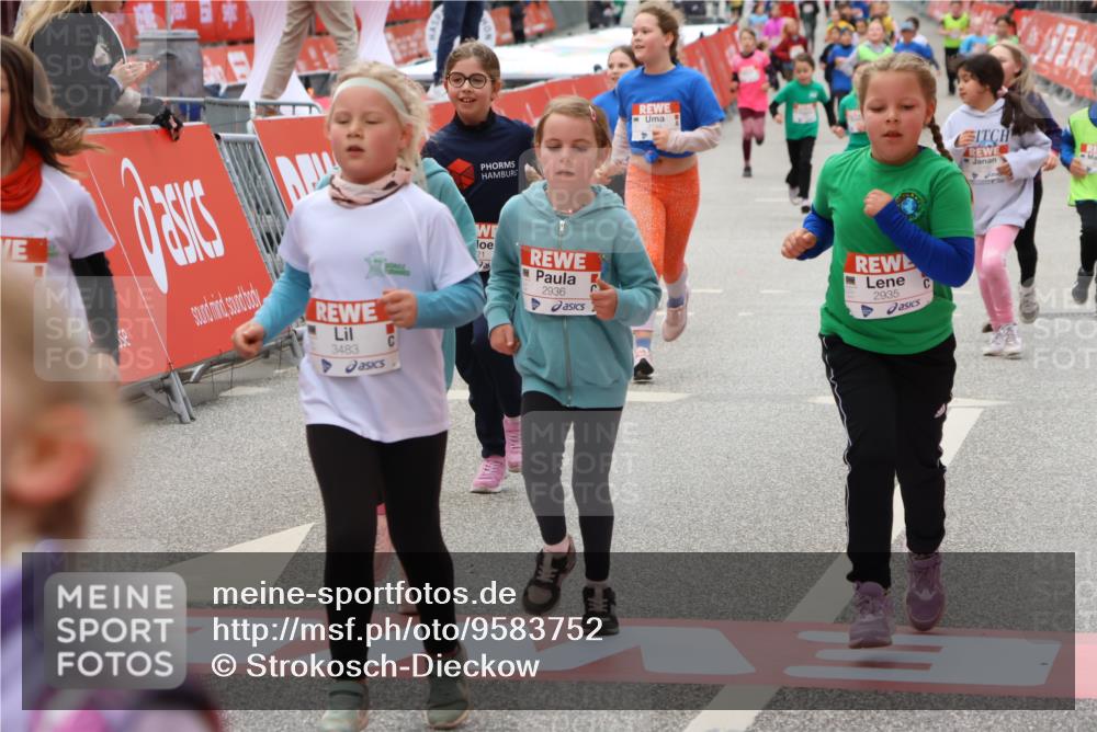 25.04.2026 - Das Zehntel Strokosch-Dieckow http://msf.ph/oto/9583752 25.04.2026 09:06:25 Ziel 1350, 1390, 1811, 1904, 2103, 2297, 2382, 2640, 2663, 2918, 2935, 2936, 2950, 3483, 3487, 3601, 3796, 3922, 3923, 1350, 1390, 1811, 1904, 2103, 2297, 2382, 2640, 2663, 2918, 2935, 2936, 2950, 3483, 3487, 3601, 3796, 3922, 3923 meine-sportfotos.de