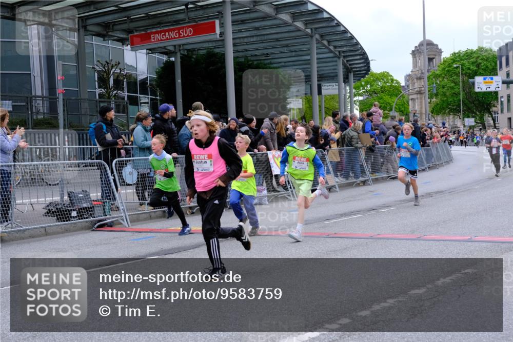 25.04.2026 - Das Zehntel Tim E. http://msf.ph/oto/9583759 25.04.2026 12:53:23 Ziel 10180, 10236, 10252, 10361, 10601, 10646, 10974, 11160, 11347, 11490, 11502, 11671, 11765, 11990, 12141, 12184, 12211, 12303, 12322, 12431, 12432, 12971, 12980, 13006 meine-sportfotos.de