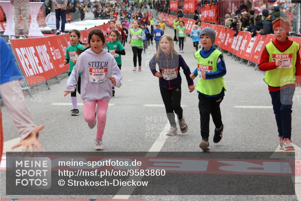 25.04.2026 - Das Zehntel Strokosch-Dieckow http://msf.ph/oto/9583860 25.04.2026 09:06:30 Ziel 1811, 1821, 2141, 2144, 2382, 2918, 2935, 2936, 3133, 3148, 3483, 3487, 3698, 3700, 1811, 1821, 2141, 2144, 2382, 2918, 2935, 2936, 3133, 3148, 3483, 3487, 3698, 3700 meine-sportfotos.de