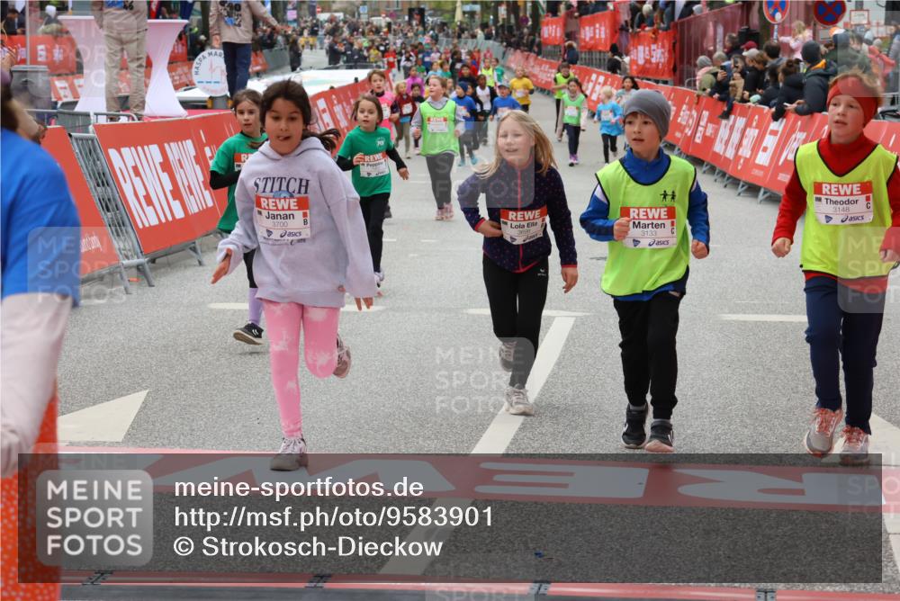 25.04.2026 - Das Zehntel Strokosch-Dieckow http://msf.ph/oto/9583901 25.04.2026 09:06:30 Ziel 1811, 1821, 2141, 2144, 2382, 2918, 2935, 2936, 3133, 3148, 3483, 3487, 3698, 3700, 1811, 1821, 2141, 2144, 2382, 2918, 2935, 2936, 3133, 3148, 3483, 3487, 3698, 3700 meine-sportfotos.de