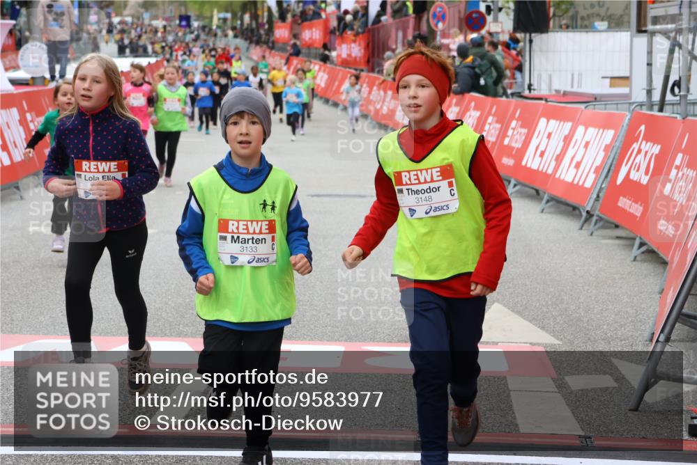 25.04.2026 - Das Zehntel Strokosch-Dieckow http://msf.ph/oto/9583977 25.04.2026 09:06:32 Ziel 1821, 2141, 2144, 2368, 2382, 2918, 2935, 2936, 3133, 3148, 3483, 3487, 3698, 3700, 1821, 2141, 2144, 2368, 2382, 2918, 2935, 2936, 3133, 3148, 3483, 3487, 3698, 3700 meine-sportfotos.de