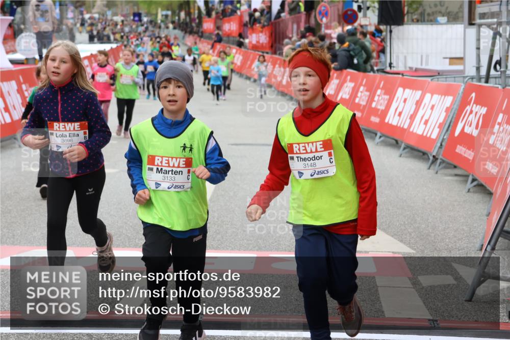 25.04.2026 - Das Zehntel Strokosch-Dieckow http://msf.ph/oto/9583982 25.04.2026 09:06:32 Ziel 1821, 2141, 2144, 2368, 2382, 2918, 2935, 2936, 3133, 3148, 3483, 3487, 3698, 3700, 1821, 2141, 2144, 2368, 2382, 2918, 2935, 2936, 3133, 3148, 3483, 3487, 3698, 3700 meine-sportfotos.de