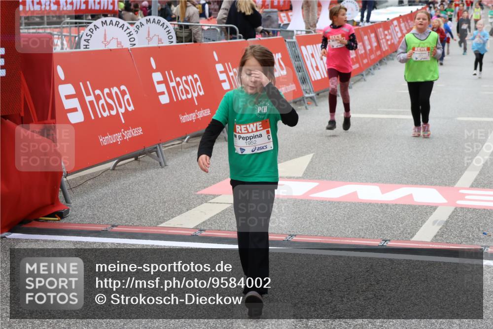 25.04.2026 - Das Zehntel Strokosch-Dieckow http://msf.ph/oto/9584002 25.04.2026 09:06:35 Ziel 1952, 2141, 2144, 2368, 3133, 3148, 3698, 3700, 1952, 2141, 2144, 2368, 3133, 3148, 3698, 3700 meine-sportfotos.de