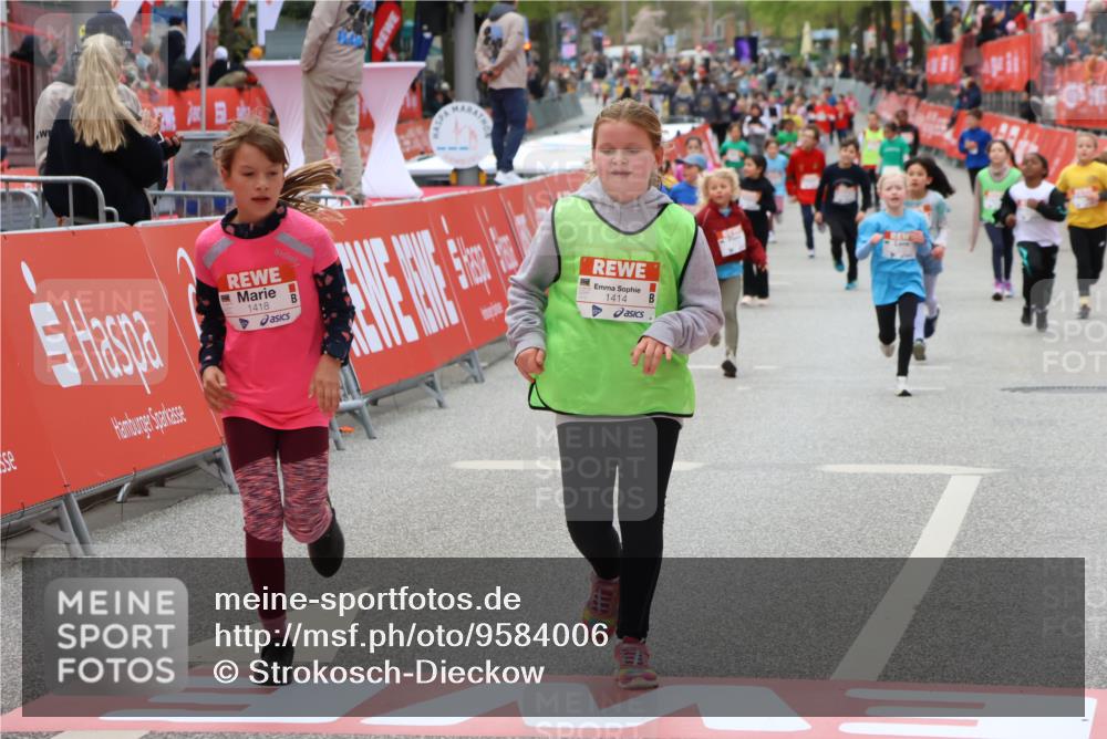 25.04.2026 - Das Zehntel Strokosch-Dieckow http://msf.ph/oto/9584006 25.04.2026 09:06:37 Ziel 1414, 1418, 1952, 2368, 3133, 3148, 3698, 3700, 1414, 1418, 1952, 2368, 3133, 3148, 3698, 3700 meine-sportfotos.de