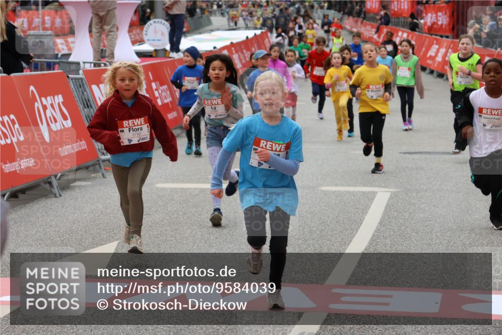 25.04.2026 - Das Zehntel Strokosch-Dieckow http://msf.ph/oto/9584039 25.04.2026 09:06:41 Ziel 1414, 1418, 1952, 3750, 3780, 3782, 1414, 1418, 1952, 3750, 3780, 3782 meine-sportfotos.de