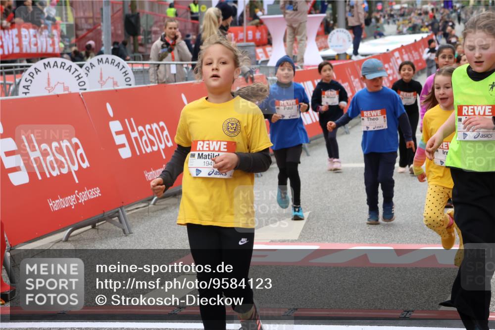 25.04.2026 - Das Zehntel Strokosch-Dieckow http://msf.ph/oto/9584123 25.04.2026 09:06:45 Ziel 1130, 1939, 1949, 2543, 3240, 3750, 3780, 3782, 1130, 1939, 1949, 2543, 3240, 3750, 3780, 3782 meine-sportfotos.de