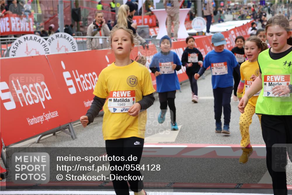 25.04.2026 - Das Zehntel Strokosch-Dieckow http://msf.ph/oto/9584128 25.04.2026 09:06:46 Ziel 1128, 1130, 1939, 1949, 2113, 2115, 2543, 3240, 3750, 3780, 3782, 1128, 1130, 1939, 1949, 2113, 2115, 2543, 3240, 3750, 3780, 3782 meine-sportfotos.de