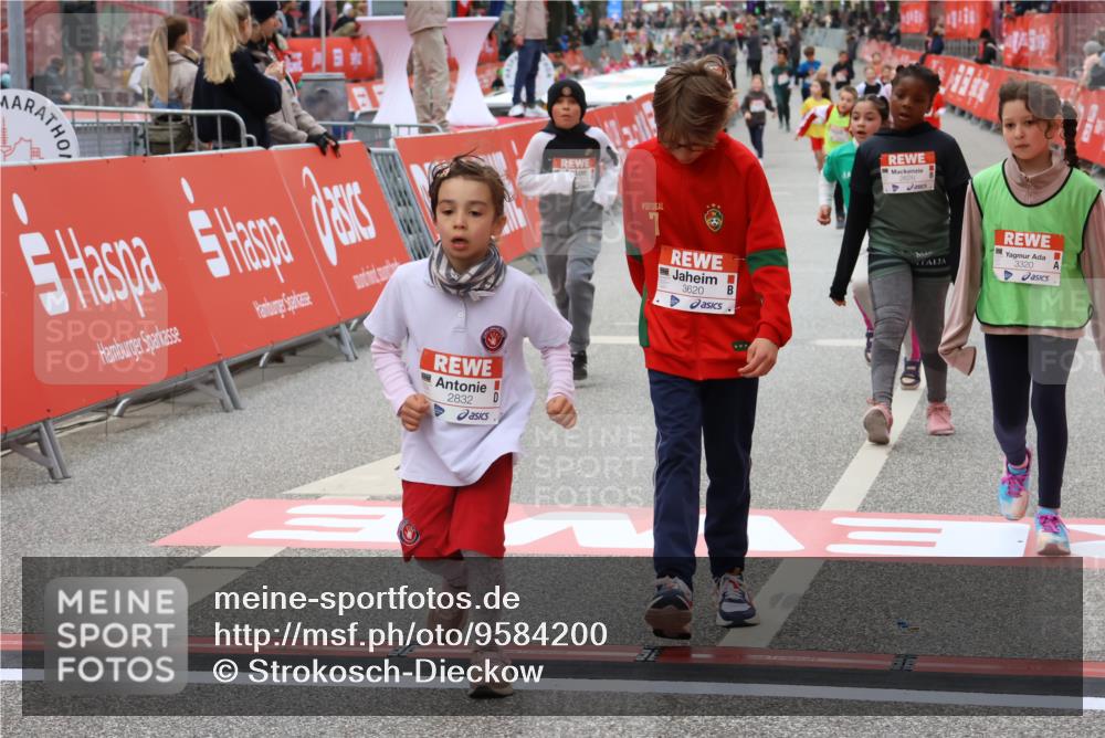 25.04.2026 - Das Zehntel Strokosch-Dieckow http://msf.ph/oto/9584200 25.04.2026 09:06:53 Ziel 1078, 1084, 1118, 1128, 1130, 2113, 2115, 2177, 2543, 2832, 3320, 3620, 1078, 1084, 1118, 1128, 1130, 2113, 2115, 2177, 2543, 2832, 3320, 3620 meine-sportfotos.de