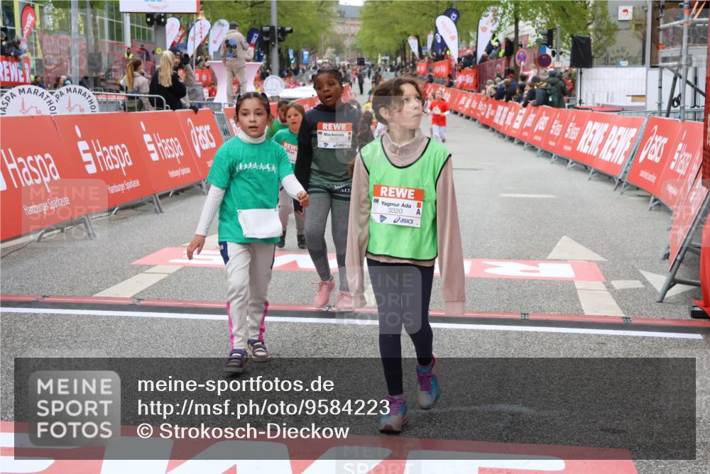 25.04.2026 - Das Zehntel Strokosch-Dieckow http://msf.ph/oto/9584223 25.04.2026 09:06:56 Ziel 1076, 1078, 1118, 2177, 2357, 2372, 2626, 2832, 3320, 3620, 1076, 1078, 1118, 2177, 2357, 2372, 2626, 2832, 3320, 3620 meine-sportfotos.de