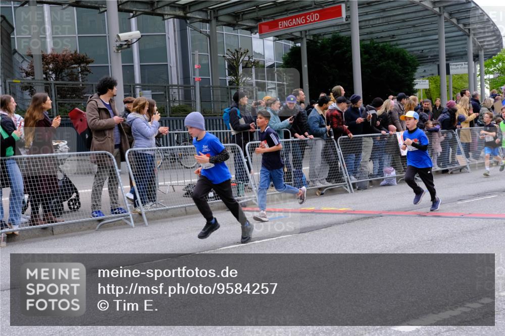 25.04.2026 - Das Zehntel Tim E. http://msf.ph/oto/9584257 25.04.2026 12:53:55 Ziel 10272, 10396, 10481, 10518, 10637, 10648, 10785, 10797, 10815, 10849, 10852, 11205, 11330, 11349, 11709, 11827, 11966, 11984, 11994, 11999, 12173, 12283, 12289, 12458, 12913, 12945, 12989 meine-sportfotos.de