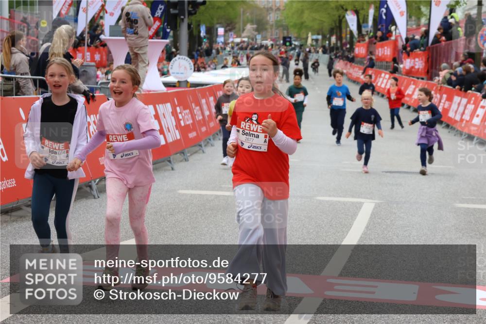 25.04.2026 - Das Zehntel Strokosch-Dieckow http://msf.ph/oto/9584277 25.04.2026 09:07:03 Ziel 1076, 1616, 1659, 2357, 2483, 2677, 2973, 2985, 1076, 1616, 1659, 2357, 2483, 2677, 2973, 2985 meine-sportfotos.de
