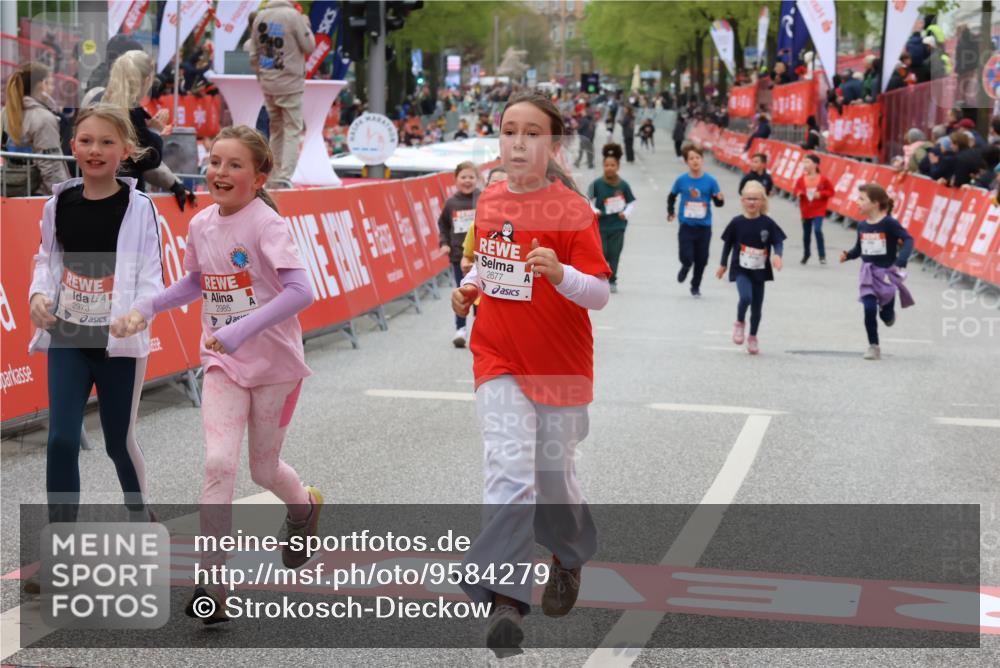 25.04.2026 - Das Zehntel Strokosch-Dieckow http://msf.ph/oto/9584279 25.04.2026 09:07:03 Ziel 1076, 1616, 1659, 2357, 2483, 2677, 2973, 2985, 1076, 1616, 1659, 2357, 2483, 2677, 2973, 2985 meine-sportfotos.de