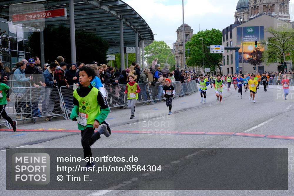 25.04.2026 - Das Zehntel Tim E. http://msf.ph/oto/9584304 25.04.2026 12:54:01 Ziel 10481, 10494, 10518, 10629, 10648, 10785, 10815, 10852, 11216, 11330, 11709, 11727, 11966, 11972, 11984, 11994, 11999, 12007, 12028, 12264, 12283, 12289, 12746, 12913 meine-sportfotos.de