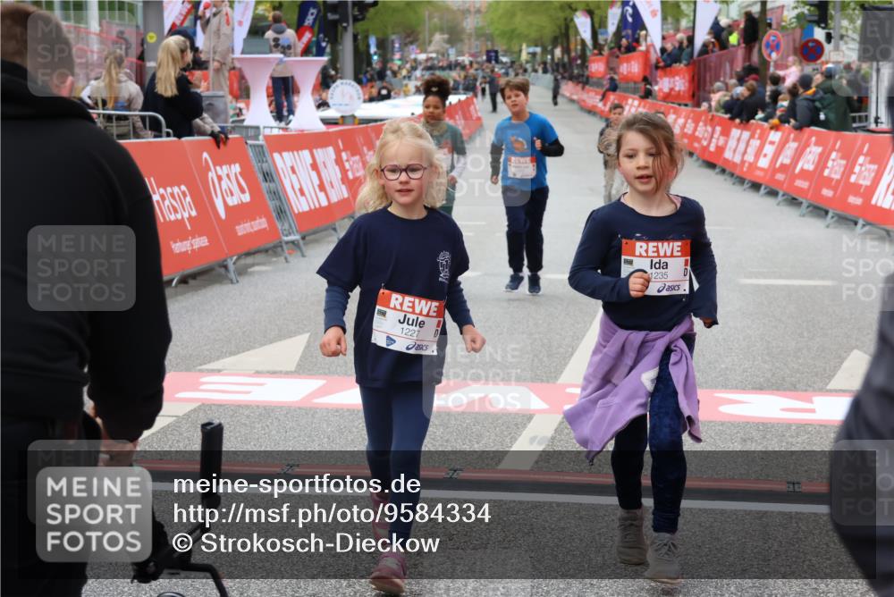 25.04.2026 - Das Zehntel Strokosch-Dieckow http://msf.ph/oto/9584334 25.04.2026 09:07:09 Ziel 1227, 1235, 1973, 2483, 2677, 2687, 2973, 2985, 3771, 3781, 1227, 1235, 1973, 2483, 2677, 2687, 2973, 2985, 3771, 3781 meine-sportfotos.de