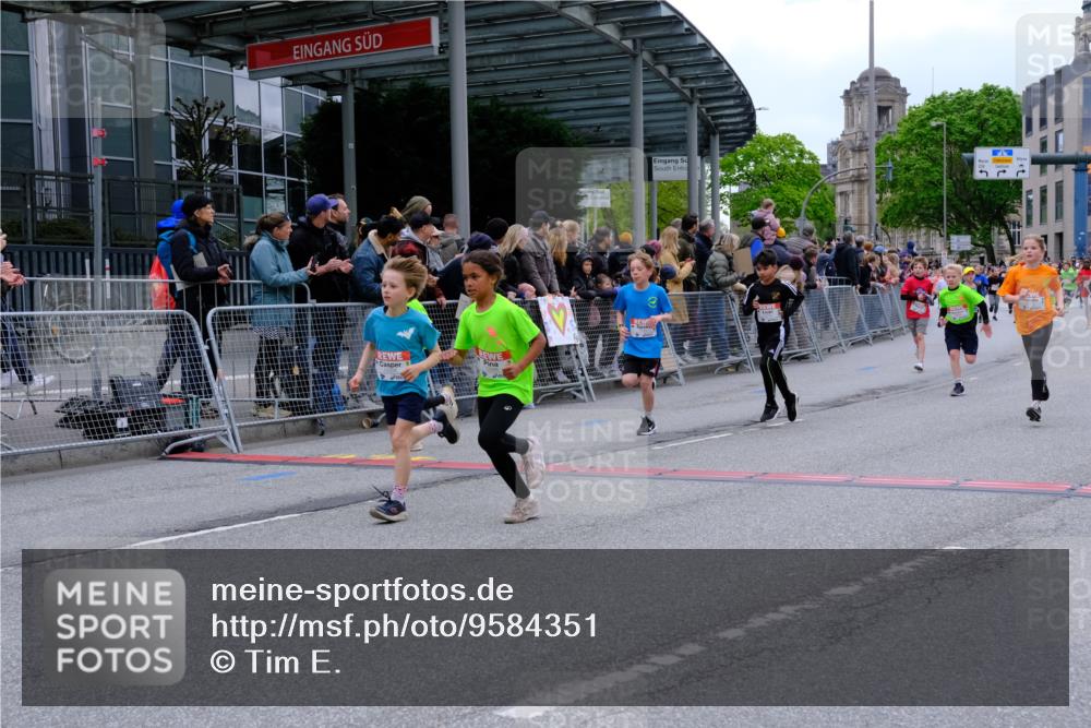 25.04.2026 - Das Zehntel Tim E. http://msf.ph/oto/9584351 25.04.2026 12:54:08 Ziel 10494, 10629, 10874, 10882, 11211, 11214, 11216, 11275, 11306, 11325, 11727, 11882, 11972, 12007, 12028, 12048, 12264, 12412, 12419, 12449, 12596, 12642, 12746, 12772, 12919, 12920 meine-sportfotos.de