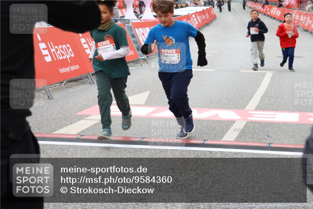 25.04.2026 - Das Zehntel Strokosch-Dieckow http://msf.ph/oto/9584360 25.04.2026 09:07:12 Ziel 1227, 1235, 1524, 1973, 2054, 2060, 2687, 3771, 3781, 1227, 1235, 1524, 1973, 2054, 2060, 2687, 3771, 3781 meine-sportfotos.de