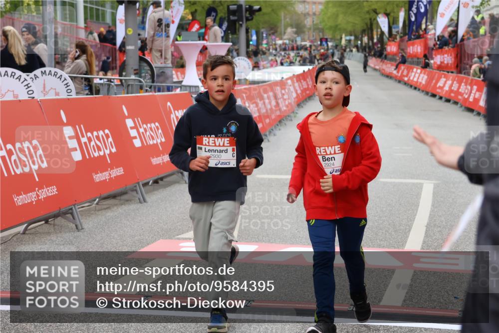 25.04.2026 - Das Zehntel Strokosch-Dieckow http://msf.ph/oto/9584395 25.04.2026 09:07:17 Ziel 1321, 1524, 2054, 2060, 2180, 2924, 3732, 3742, 1321, 1524, 2054, 2060, 2180, 2924, 3732, 3742 meine-sportfotos.de