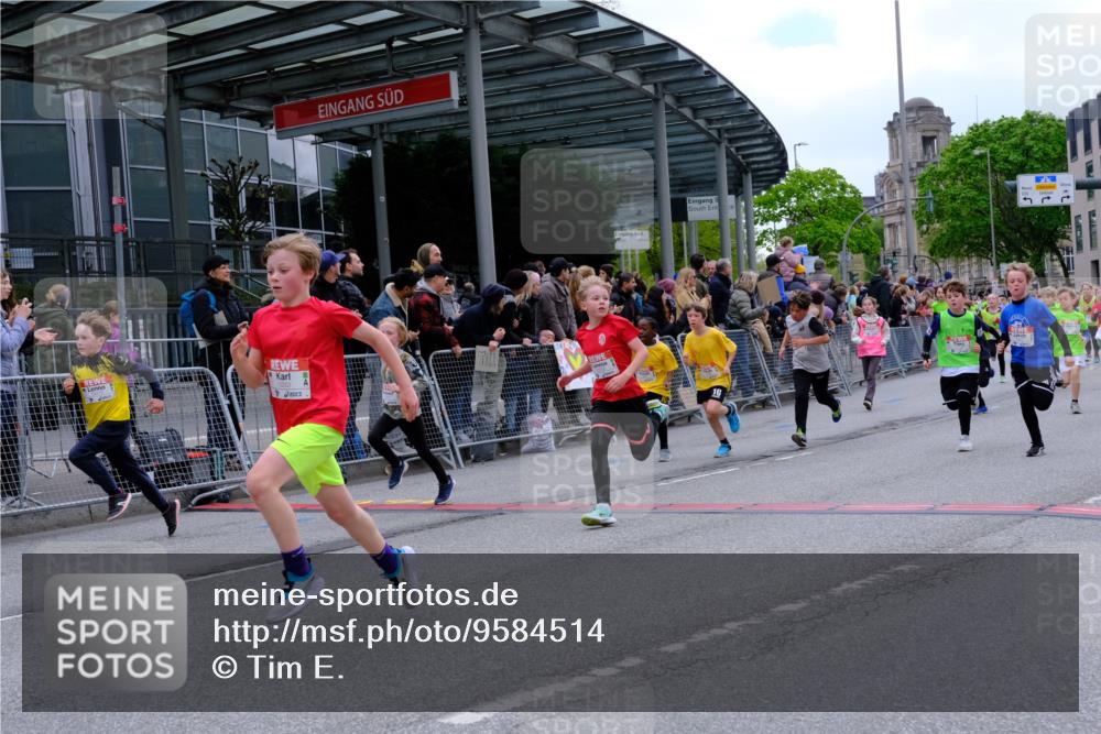 25.04.2026 - Das Zehntel Tim E. http://msf.ph/oto/9584514 25.04.2026 12:54:28 Ziel 10001, 10136, 10143, 10186, 10192, 10193, 10201, 10243, 10262, 10263, 10391, 10489, 10527, 10556, 10778, 10873, 11066, 11075, 11127, 11140, 11221, 11231, 11252, 11257, 11363, 11368, 11492, 11513, 11635, 11636, 11637, 11656, 11663, 11705, 11815, 11825, 11961, 12009, 12031, 12039, 12050, 12135, 12175, 12306, 12478, 12621, 12661, 12771, 12863, 12887, 12958, 12965 meine-sportfotos.de