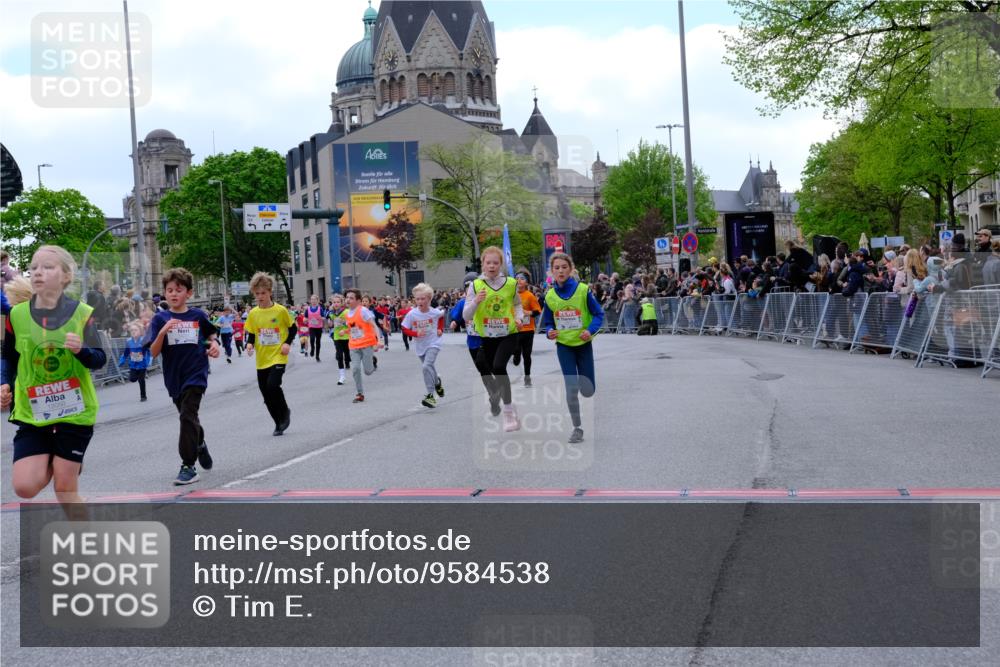 25.04.2026 - Das Zehntel Tim E. http://msf.ph/oto/9584538 25.04.2026 12:54:34 Ziel 10136, 10143, 10192, 10202, 10235, 10243, 10262, 10263, 10489, 10510, 10527, 10556, 10778, 10859, 10861, 10873, 11068, 11127, 11187, 11221, 11231, 11257, 11363, 11368, 11403, 11454, 11492, 11513, 11636, 11659, 11815, 11825, 11960, 11961, 11971, 12009, 12017, 12019, 12031, 12039, 12050, 12114, 12160, 12175, 12210, 12324, 12456, 12478, 12621, 12661, 12693, 12739, 12771, 12887, 12947, 12964 meine-sportfotos.de