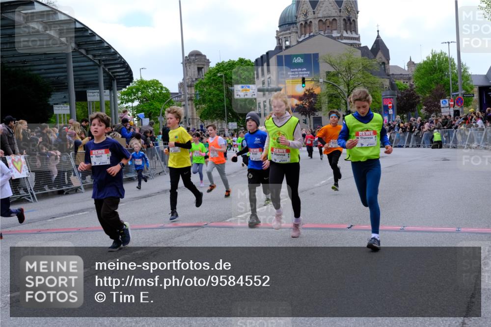 25.04.2026 - Das Zehntel Tim E. http://msf.ph/oto/9584552 25.04.2026 12:54:35 Ziel 10136, 10143, 10192, 10202, 10235, 10243, 10489, 10510, 10527, 10556, 10619, 10778, 10859, 10861, 10873, 11001, 11068, 11187, 11194, 11202, 11203, 11221, 11231, 11257, 11363, 11368, 11403, 11454, 11492, 11513, 11636, 11659, 11815, 11825, 11960, 11961, 11971, 12009, 12017, 12019, 12031, 12039, 12050, 12114, 12160, 12175, 12210, 12324, 12456, 12621, 12661, 12693, 12739, 12771, 12887, 12947, 12964 meine-sportfotos.de