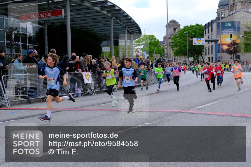 25.04.2026 - Das Zehntel Tim E. http://msf.ph/oto/9584558 25.04.2026 12:54:38 Ziel 10192, 10202, 10235, 10489, 10510, 10619, 10702, 10859, 10861, 11001, 11068, 11187, 11194, 11201, 11202, 11203, 11221, 11231, 11403, 11454, 11659, 11941, 11960, 11961, 11971, 12005, 12009, 12017, 12019, 12031, 12039, 12050, 12114, 12160, 12175, 12210, 12324, 12456, 12693, 12739, 12747, 12771, 12947, 12964 meine-sportfotos.de