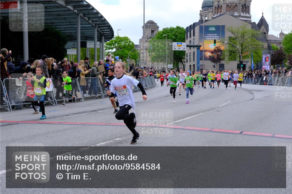 25.04.2026 - Das Zehntel Tim E. http://msf.ph/oto/9584584 25.04.2026 12:54:43 Ziel 10096, 10297, 10619, 10702, 10859, 10861, 11001, 11068, 11187, 11189, 11194, 11201, 11202, 11203, 11659, 11923, 11934, 11941, 11951, 11960, 12005, 12133, 12147, 12169, 12181, 12456, 12693, 12739, 12747, 12773, 12947, 12964 meine-sportfotos.de
