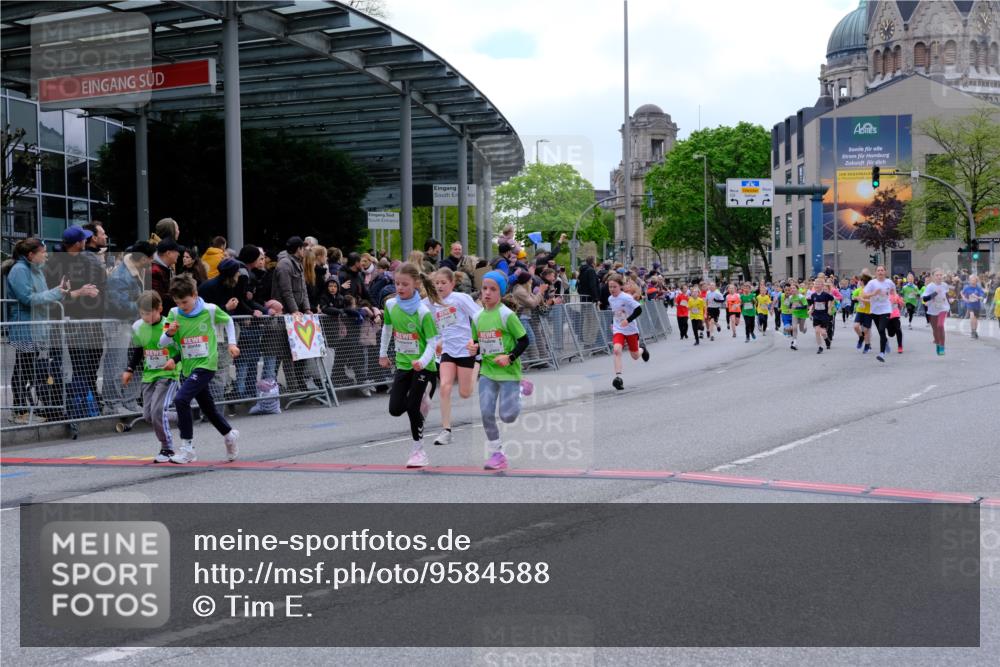 25.04.2026 - Das Zehntel Tim E. http://msf.ph/oto/9584588 25.04.2026 12:54:45 Ziel 10007, 10096, 10297, 10619, 10702, 10715, 10716, 11001, 11187, 11189, 11194, 11201, 11202, 11203, 11659, 11812, 11923, 11934, 11941, 11947, 11950, 11951, 11960, 12005, 12014, 12133, 12144, 12145, 12147, 12169, 12181, 12310, 12739, 12747, 12773, 12802, 12947 meine-sportfotos.de