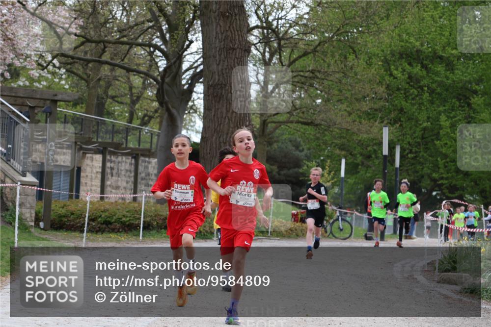 25.04.2026 - Das Zehntel Zöllner http://msf.ph/oto/9584809 25.04.2026 12:38:20 Laufen 10270, 10268 meine-sportfotos.de
