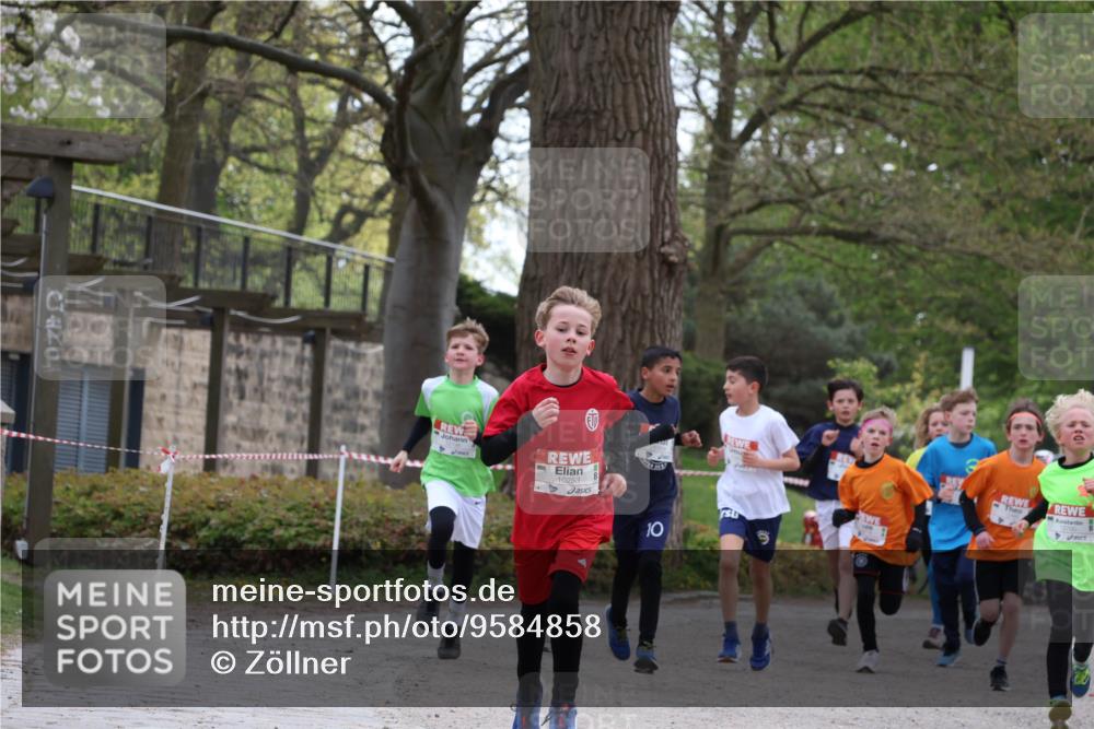 25.04.2026 - Das Zehntel Zöllner http://msf.ph/oto/9584858 25.04.2026 12:39:00 Laufen 10253, 10 meine-sportfotos.de