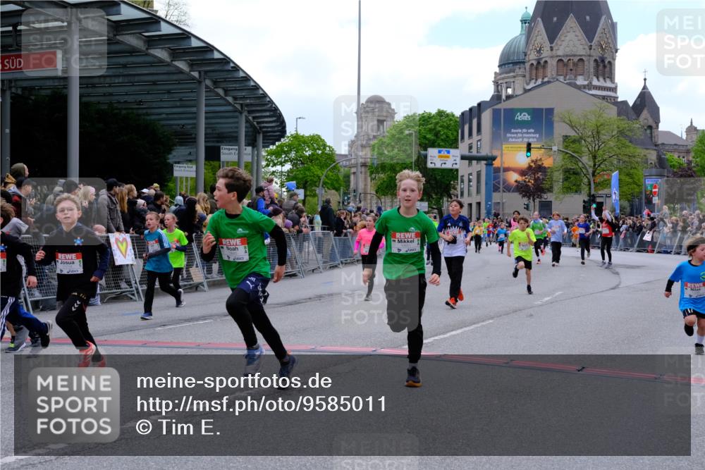 25.04.2026 - Das Zehntel Tim E. http://msf.ph/oto/9585011 25.04.2026 12:55:26 Ziel 10011, 10012, 10067, 10288, 10412, 10419, 10472, 10521, 10548, 10575, 10617, 10640, 10651, 10706, 10731, 10811, 10894, 10982, 11030, 11241, 11267, 11274, 11296, 11298, 11714, 11718, 11734, 11791, 11841, 11893, 12002, 12026, 12045, 12097, 12192, 12558, 12835, 13004 meine-sportfotos.de