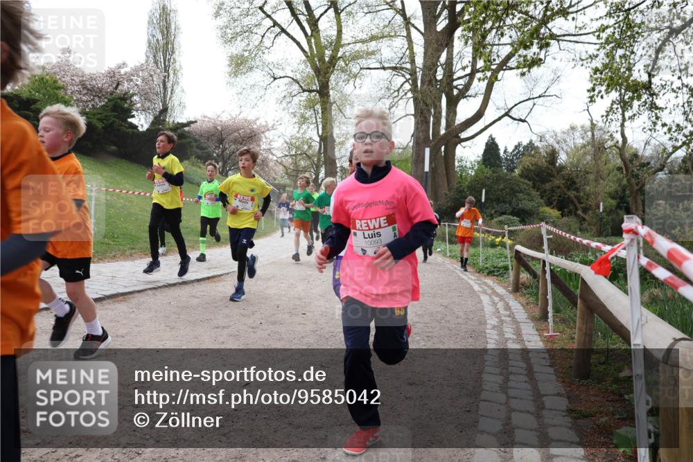25.04.2026 - Das Zehntel Zöllner http://msf.ph/oto/9585042 25.04.2026 12:40:26 Laufen 10093, 05 meine-sportfotos.de