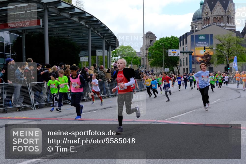 25.04.2026 - Das Zehntel Tim E. http://msf.ph/oto/9585048 25.04.2026 12:55:32 Ziel 10067, 10288, 10407, 10412, 10419, 10472, 10499, 10521, 10617, 10640, 10651, 10706, 10712, 10845, 10846, 10894, 11227, 11230, 11296, 11298, 11430, 11646, 11714, 11718, 12045, 12192, 12195, 12249, 12397, 12470, 12558, 12657, 12692, 12835, 13004 meine-sportfotos.de