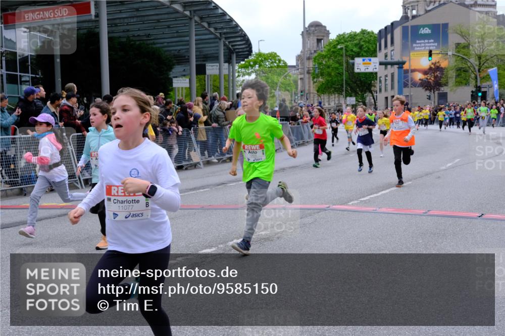 25.04.2026 - Das Zehntel Tim E. http://msf.ph/oto/9585150 25.04.2026 12:55:41 Ziel 10189, 10287, 10407, 10499, 10532, 10533, 10536, 10544, 10555, 10558, 10790, 10845, 10846, 10965, 11077, 11083, 11096, 11229, 11781, 11855, 11888, 12195, 12214, 12249, 12254, 12259, 12270, 12397, 12404, 12470, 12655, 12713, 12763, 12783, 12936 meine-sportfotos.de