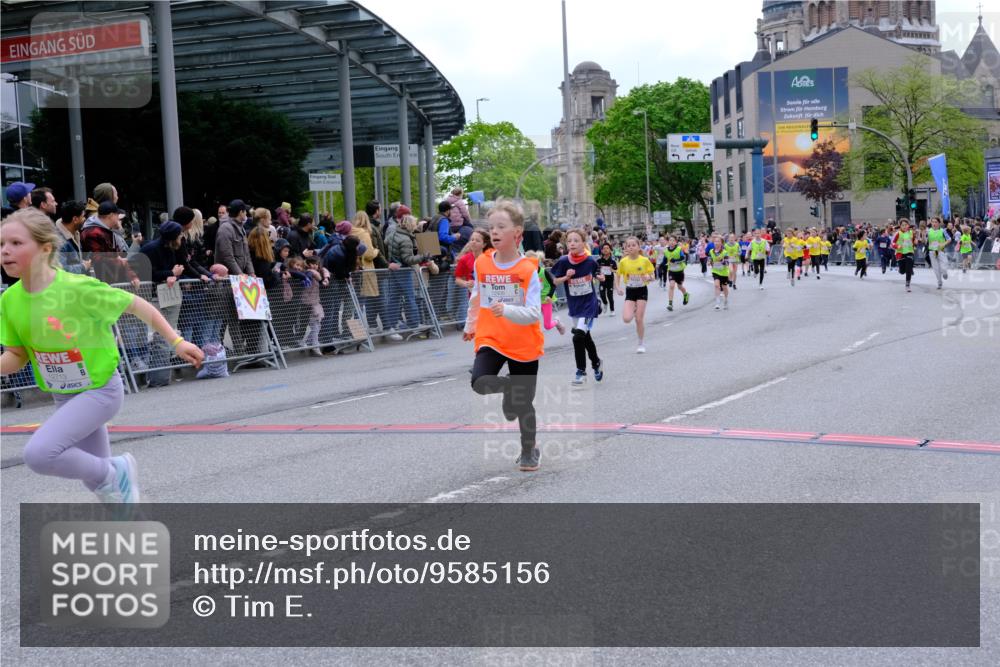25.04.2026 - Das Zehntel Tim E. http://msf.ph/oto/9585156 25.04.2026 12:55:42 Ziel 10189, 10287, 10499, 10532, 10533, 10536, 10544, 10555, 10558, 10790, 10838, 10845, 10846, 10965, 11077, 11083, 11096, 11229, 11781, 11855, 11888, 11998, 12016, 12195, 12214, 12249, 12254, 12259, 12270, 12397, 12404, 12655, 12713, 12763, 12783, 12936 meine-sportfotos.de