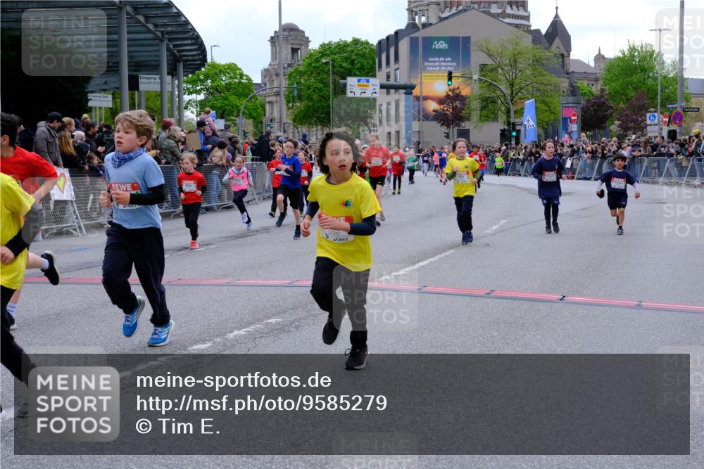 25.04.2026 - Das Zehntel Tim E. http://msf.ph/oto/9585279 25.04.2026 12:55:53 Ziel 10026, 10207, 10215, 10476, 10544, 10681, 10838, 10851, 10912, 10957, 10966, 10975, 11156, 11280, 11282, 11633, 11998, 12016, 12025, 12047, 12163, 12223, 12232, 12266, 12268, 12272, 12294, 12667, 12735, 12873 meine-sportfotos.de