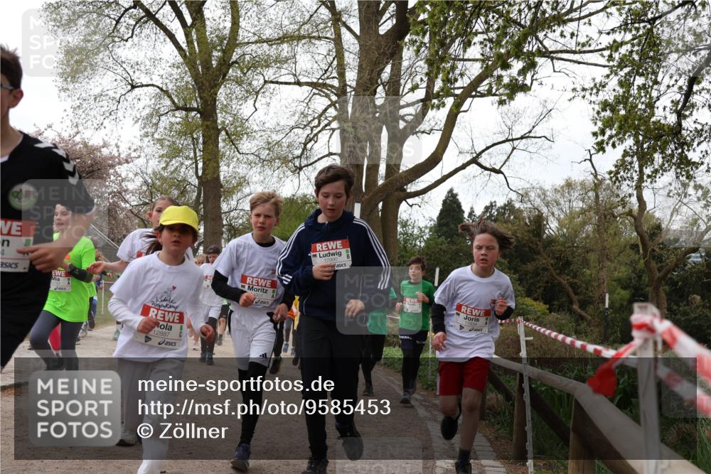 25.04.2026 - Das Zehntel Zöllner http://msf.ph/oto/9585453 25.04.2026 12:42:56 Laufen 4, 4, 12887, 12990, 11934 meine-sportfotos.de