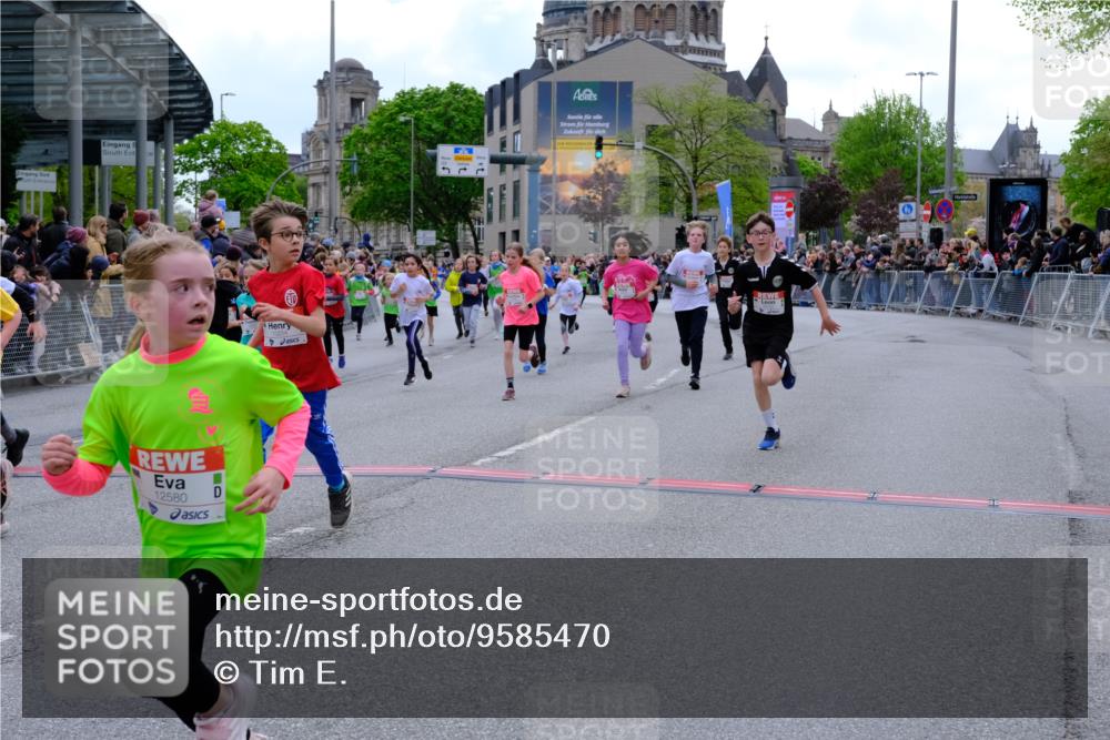 25.04.2026 - Das Zehntel Tim E. http://msf.ph/oto/9585470 25.04.2026 12:56:03 Ziel 10099, 10134, 10148, 10190, 10254, 10350, 10357, 10358, 10409, 10411, 10488, 10571, 10684, 10775, 10814, 10819, 10966, 10975, 10997, 10999, 11004, 11014, 11128, 11232, 11456, 11457, 11756, 11771, 11854, 11889, 11890, 11915, 11955, 12156, 12159, 12163, 12171, 12178, 12308, 12349, 12421, 12441, 12447, 12580, 12822 meine-sportfotos.de