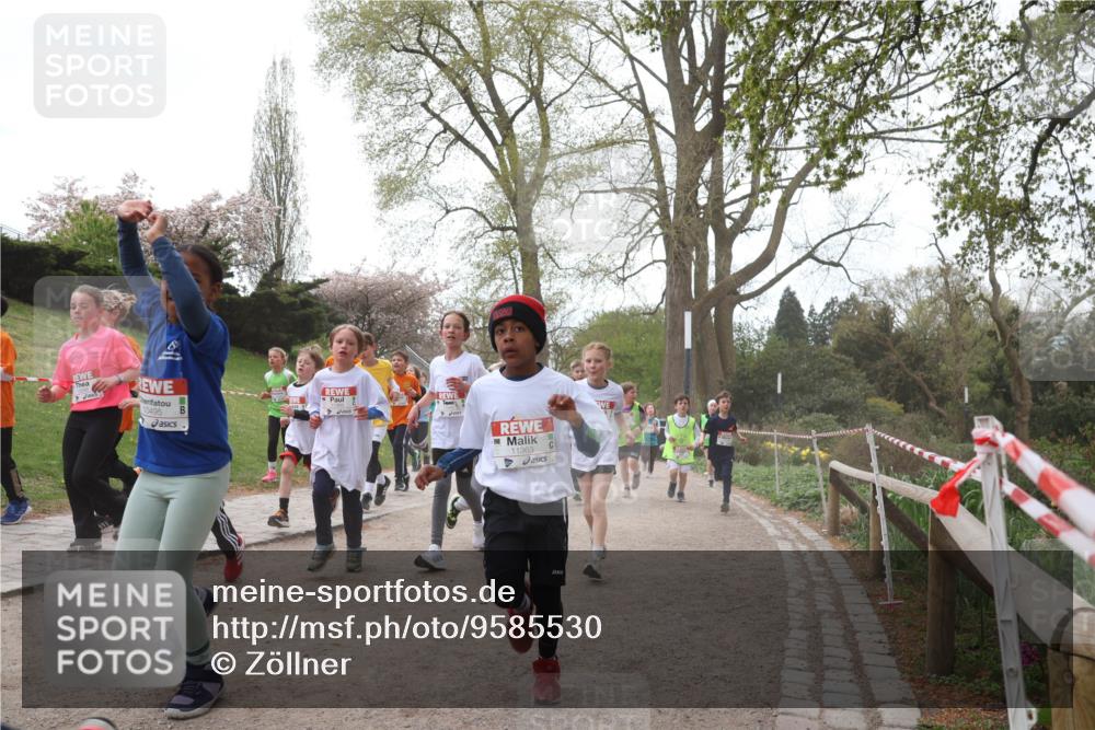 25.04.2026 - Das Zehntel Zöllner http://msf.ph/oto/9585530 25.04.2026 12:43:26 Laufen 10495, 11363 meine-sportfotos.de