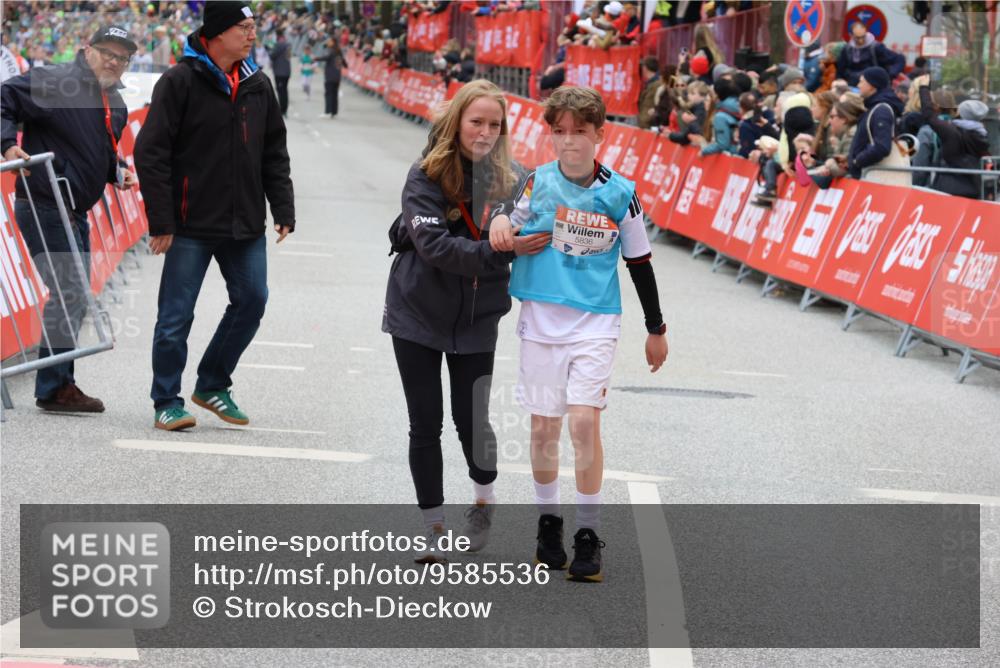 25.04.2026 - Das Zehntel Strokosch-Dieckow http://msf.ph/oto/9585536 25.04.2026 11:00:36 Ziel 5040, 5219, 5233, 5271, 5286, 5343, 5352, 5353, 5635, 5690, 5715, 5722, 5836, 5995, 6091, 6395, 6632, 6669, 6686, 6874, 7017, 7054, 7094, 7296, 7370, 7410, 7465, 7660, 7767, 7800, 7834, 7844, 7859, 5040, 5219, 5233, 5271, 5286, 5343, 5352, 5353, 5635, 5690, 5715, 5722, 5836, 5995, 6091, 6395, 6632, 6669, 6686, 6874, 7017, 7054, 7094, 7296, 7370, 7410, 7465, 7660, 7767, 7800, 7834, 7844, 7859 meine-sportfotos.de