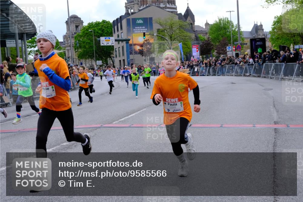 25.04.2026 - Das Zehntel Tim E. http://msf.ph/oto/9585566 25.04.2026 12:56:08 Ziel 10099, 10134, 10148, 10190, 10254, 10357, 10358, 10409, 10411, 10488, 10543, 10571, 10593, 10775, 10814, 10819, 10823, 10829, 10889, 11014, 11232, 11457, 11512, 11525, 11603, 11623, 11756, 11771, 11854, 11869, 11889, 11890, 11915, 11955, 11988, 12156, 12159, 12171, 12178, 12349, 12363, 12421, 12441, 12447, 12497, 12580, 12695, 12822, 12856, 13027 meine-sportfotos.de