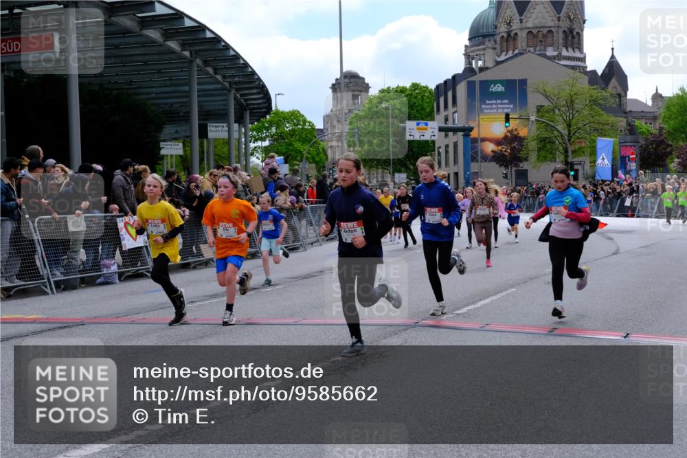 25.04.2026 - Das Zehntel Tim E. http://msf.ph/oto/9585662 25.04.2026 12:56:21 Ziel 10115, 10174, 10367, 10485, 11148, 11272, 11340, 11342, 11849, 11856, 11970, 12418, 12429, 12446 meine-sportfotos.de
