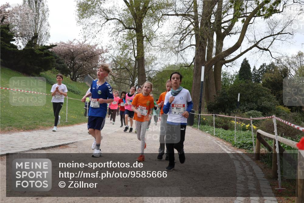 25.04.2026 - Das Zehntel Zöllner http://msf.ph/oto/9585666 25.04.2026 12:44:19 Laufen 11098 meine-sportfotos.de