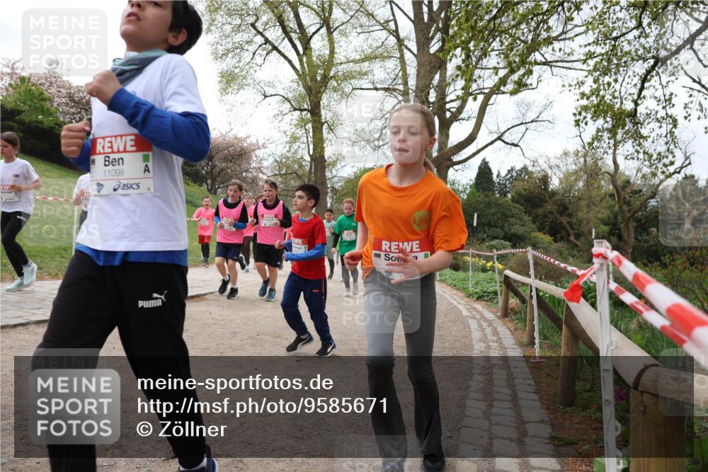 25.04.2026 - Das Zehntel Zöllner http://msf.ph/oto/9585671 25.04.2026 12:44:21 Laufen 11098 meine-sportfotos.de