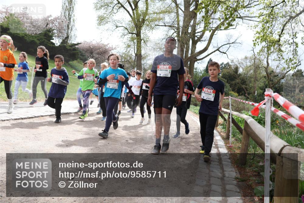 25.04.2026 - Das Zehntel Zöllner http://msf.ph/oto/9585711 25.04.2026 12:44:36 Laufen 11150 meine-sportfotos.de