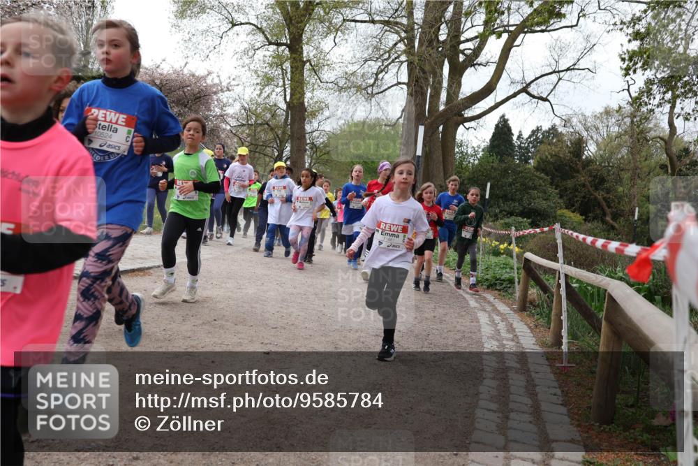 25.04.2026 - Das Zehntel Zöllner http://msf.ph/oto/9585784 25.04.2026 12:45:09 Laufen 10524, 11881 meine-sportfotos.de