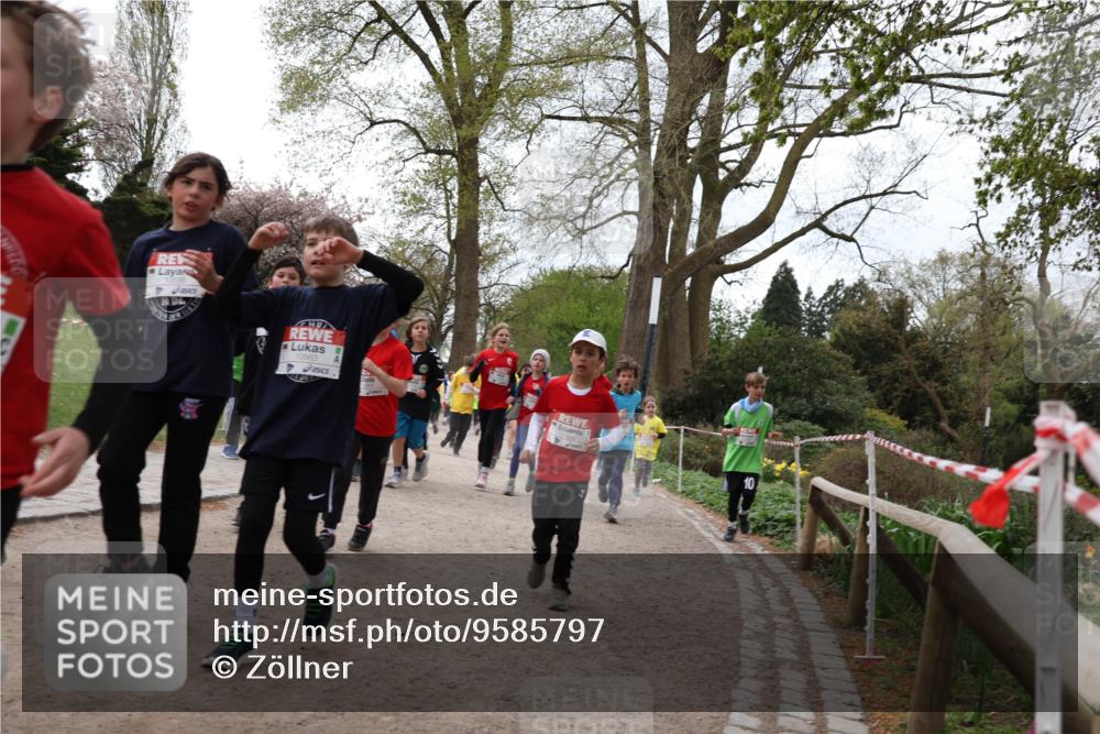 25.04.2026 - Das Zehntel Zöllner http://msf.ph/oto/9585797 25.04.2026 12:45:16 Laufen 10 meine-sportfotos.de