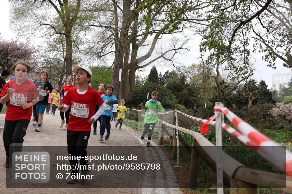 25.04.2026 - Das Zehntel Zöllner http://msf.ph/oto/9585798 25.04.2026 12:45:17 Laufen 10956, 10952 meine-sportfotos.de