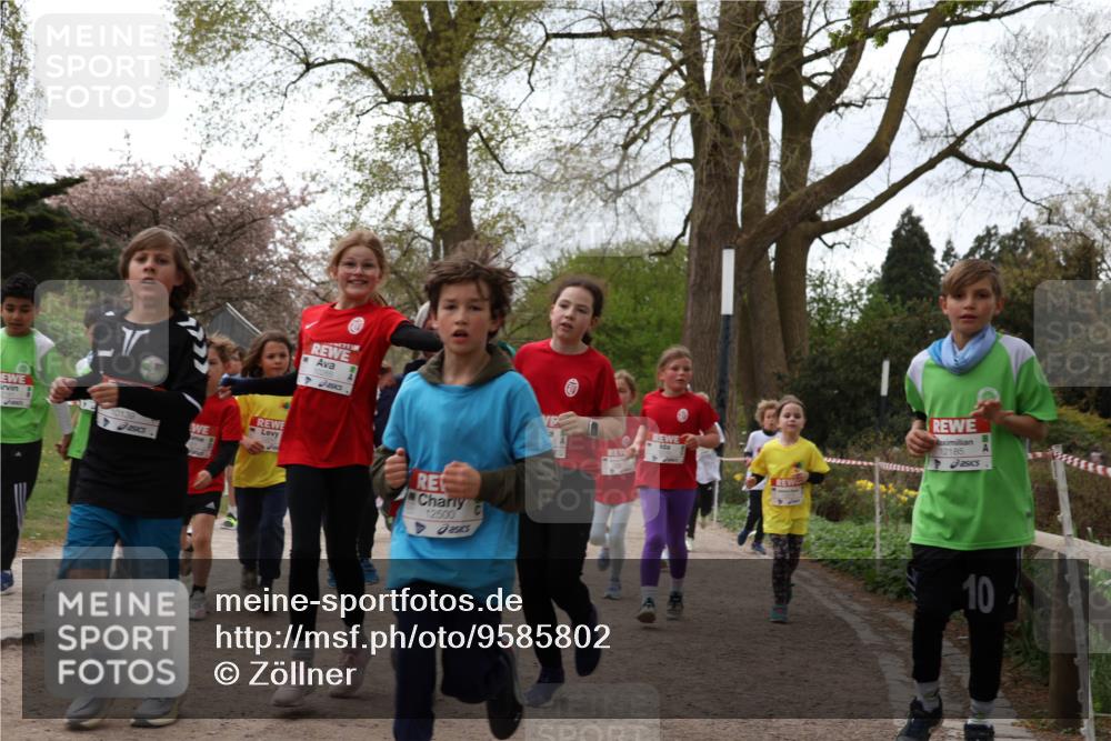 25.04.2026 - Das Zehntel Zöllner http://msf.ph/oto/9585802 25.04.2026 12:45:19 Laufen 10139, 12500, 12185, 10 meine-sportfotos.de