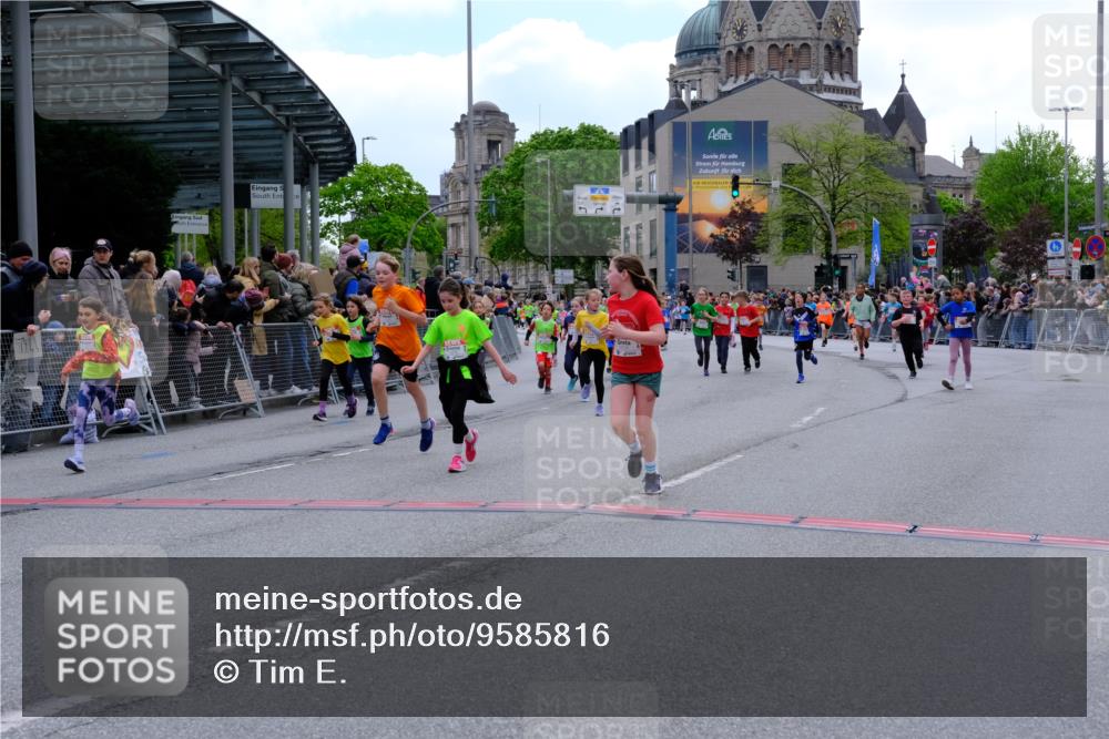 25.04.2026 - Das Zehntel Tim E. http://msf.ph/oto/9585816 25.04.2026 12:56:36 Ziel 10177, 10296, 10310, 10523, 10535, 10630, 10720, 10772, 10774, 10780, 10781, 10807, 10822, 11058, 11249, 11536, 11731, 11757, 11801, 11846, 12010, 12435, 12675, 12897 meine-sportfotos.de