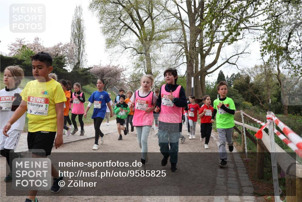 25.04.2026 - Das Zehntel Zöllner http://msf.ph/oto/9585825 25.04.2026 12:45:30 Laufen 11393, 12237, 11674, 11665 meine-sportfotos.de